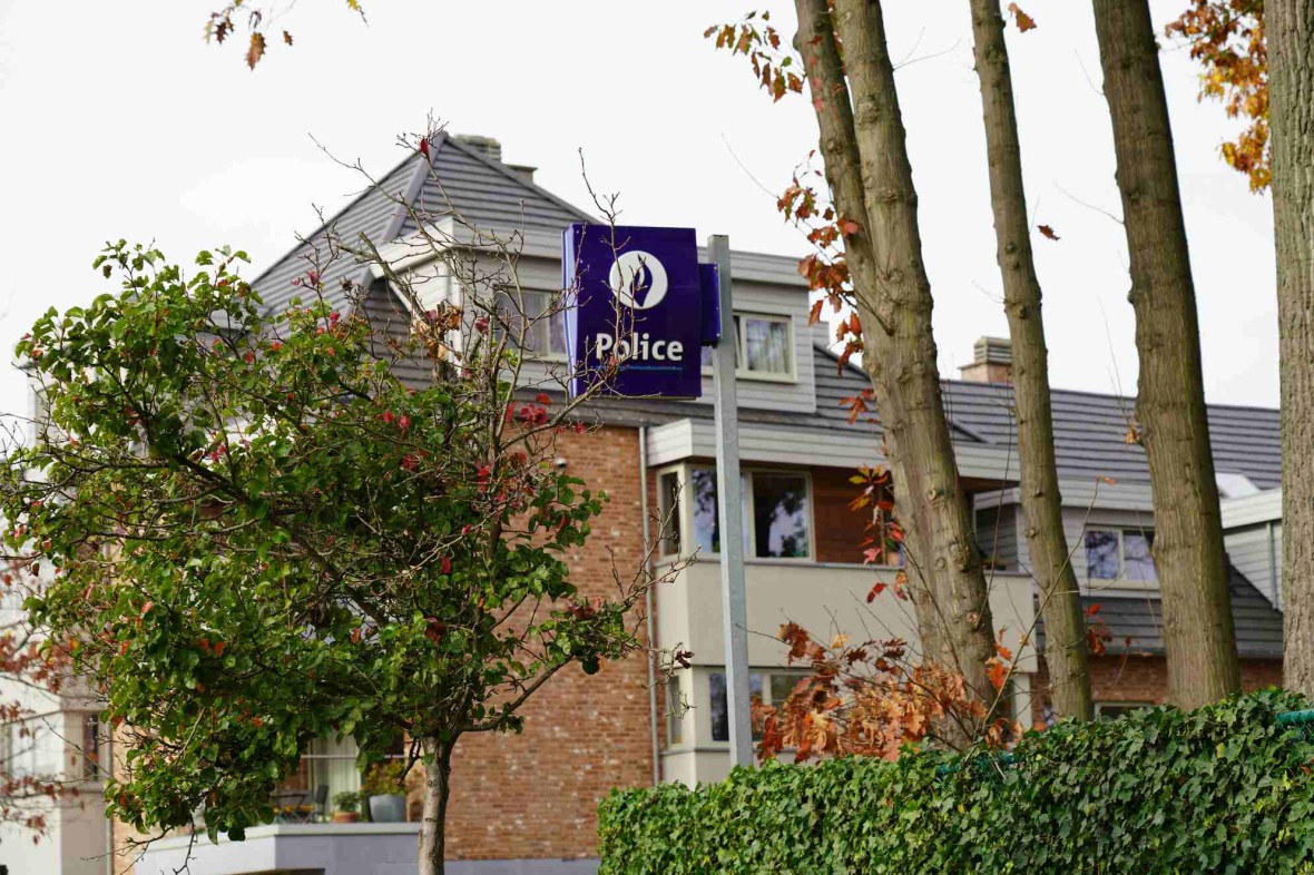 Politiekantoor in België - zijkant